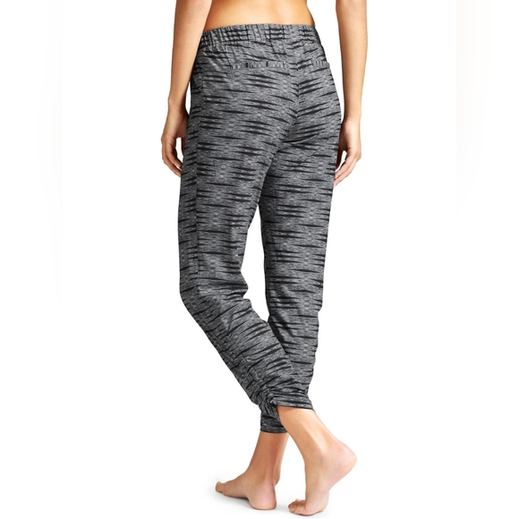Athleta Ariel Aspire Ankle Pant Patterned Joggers Size 6 Black and White - Picture 3 of 12